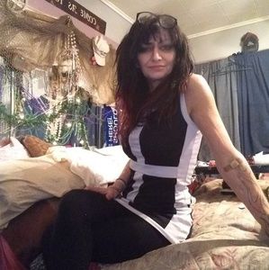 Meet your Posher, Lana